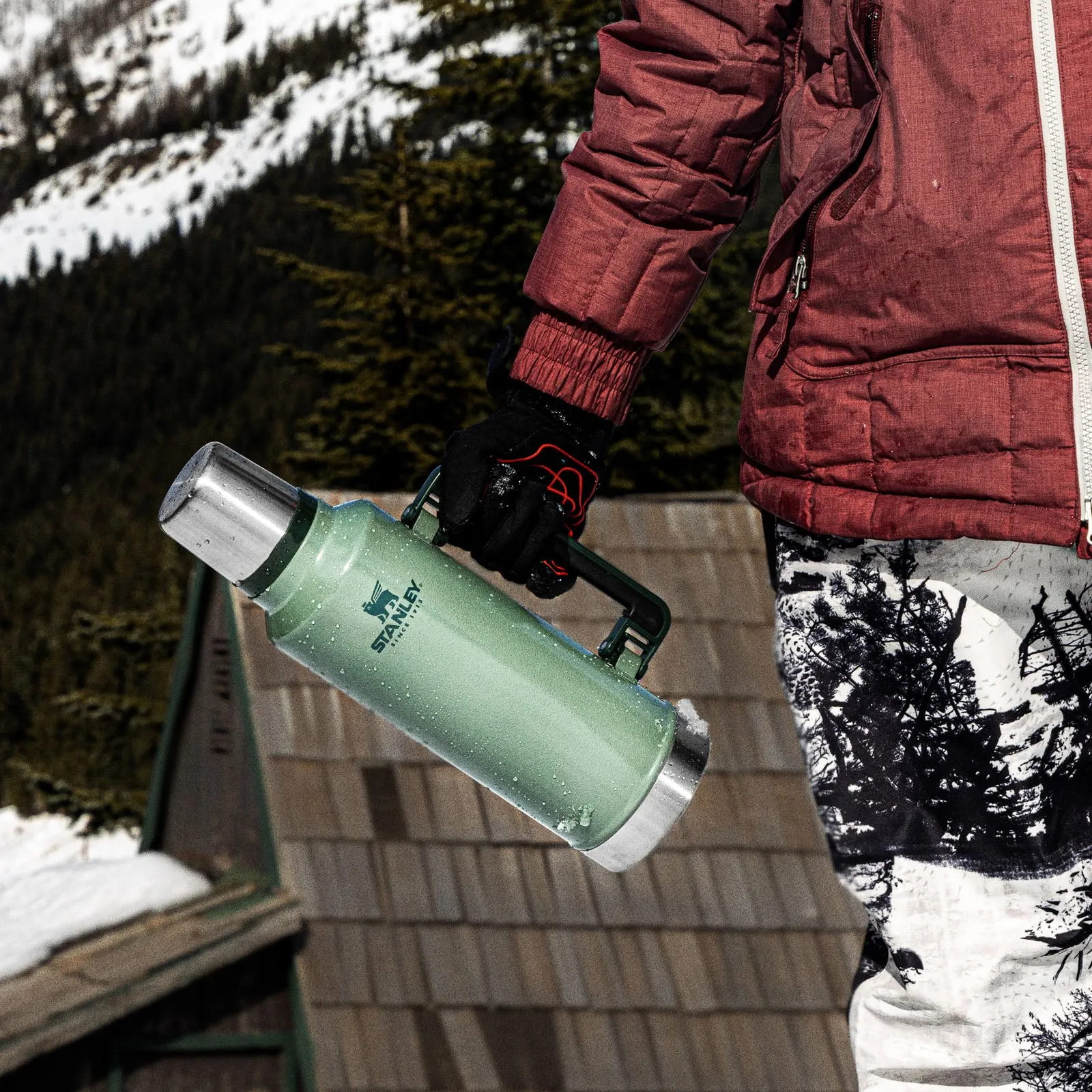 Stanley 1.4L Classic Legendary Thermal Cold Water Bottle - Green